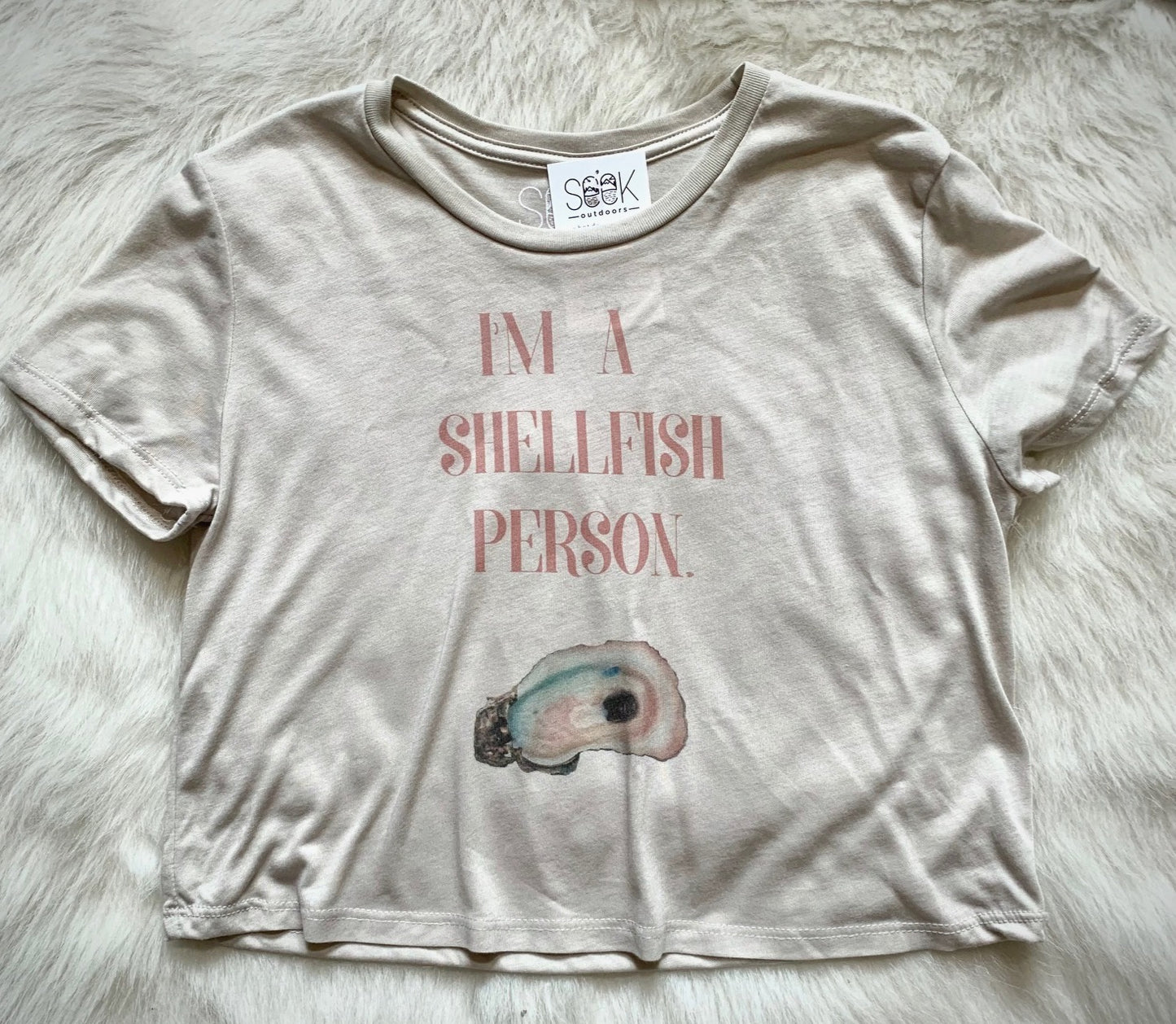 i'm a shellfish person oyster cropped tee seek outdoors